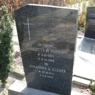 grafsteen familie Klerks-Persoon (Elshout)